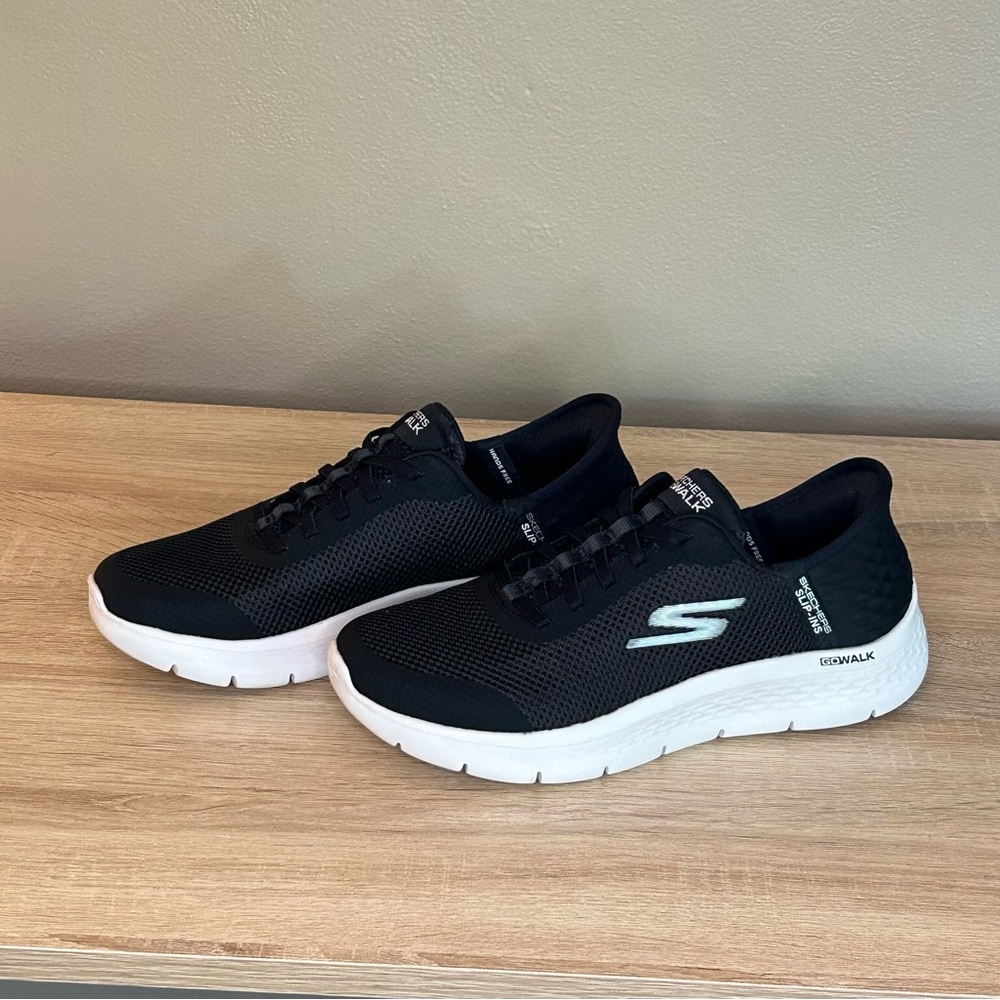 Skechers Go Walk Flex - Grand Entry Slip-ins Sneakers Size 8